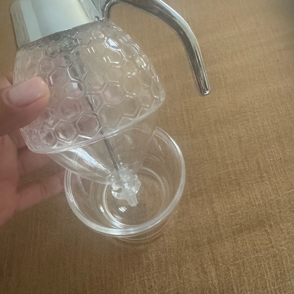 Silver‎ and Clear Honey Dispenser - Picture 4 of 7